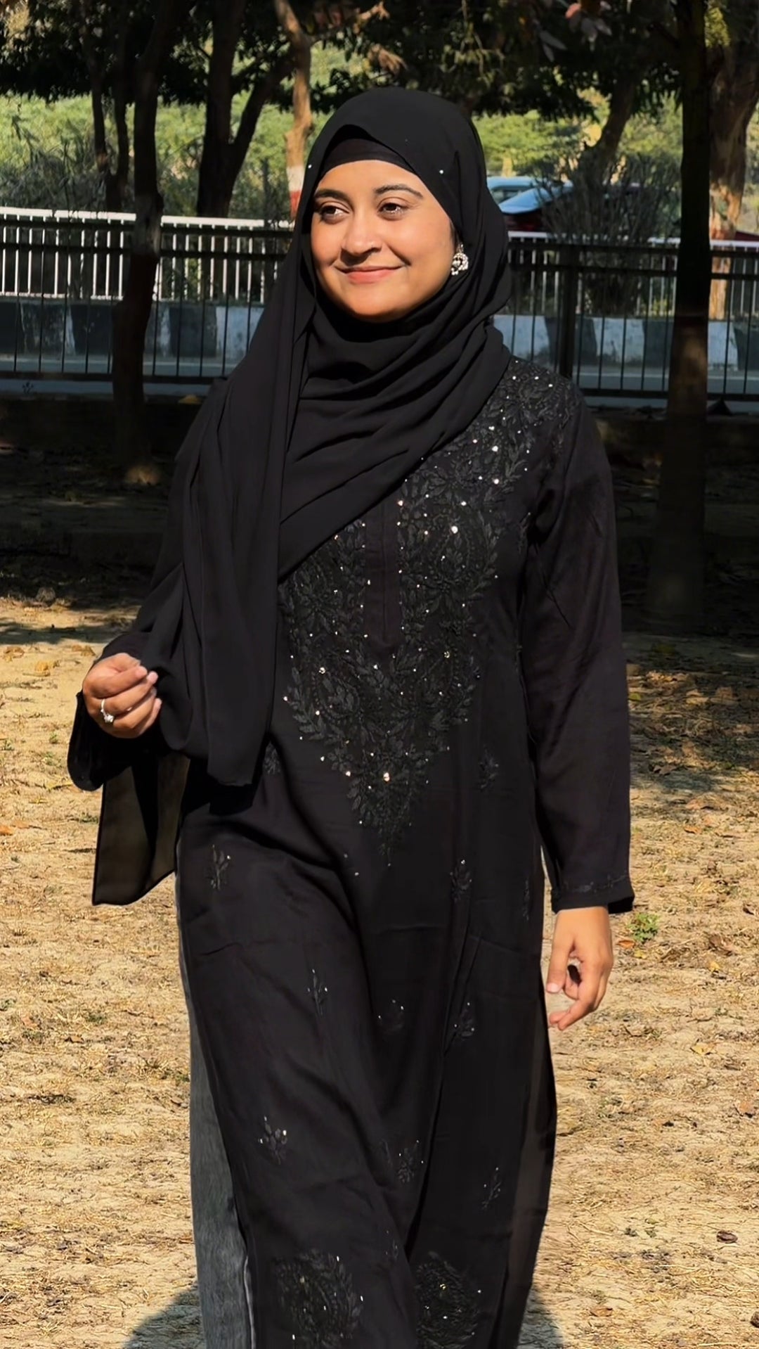 Azra Vintage Chikankari Chanderi Kurti – Tone-to-Tone Thread Chikankari & Kamdani | Handcrafted Lucknow Chikankari