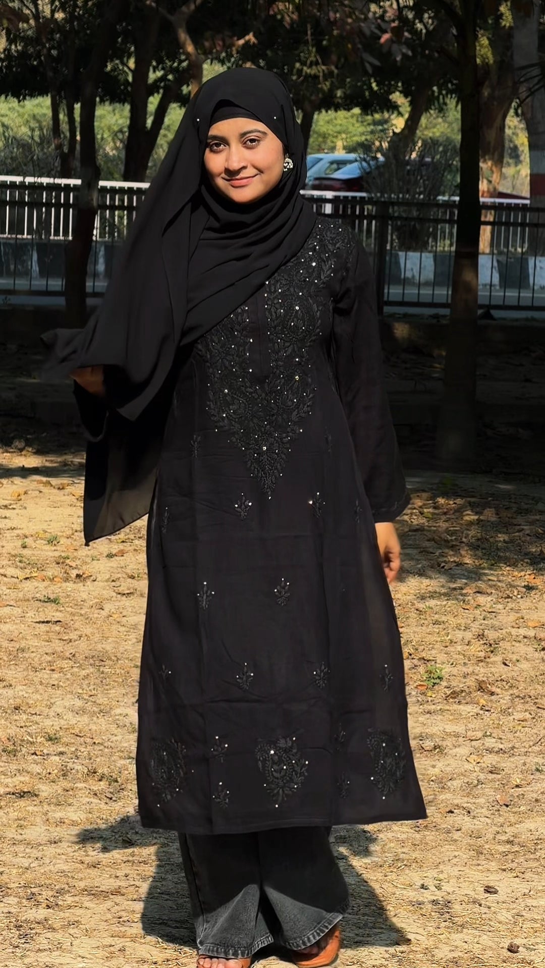 Azra Vintage Chikankari Chanderi Kurti – Tone-to-Tone Thread Chikankari & Kamdani | Handcrafted Lucknow Chikankari